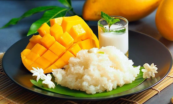 mango sticky rice thailand