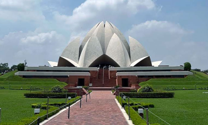 lotus temple new delhi india